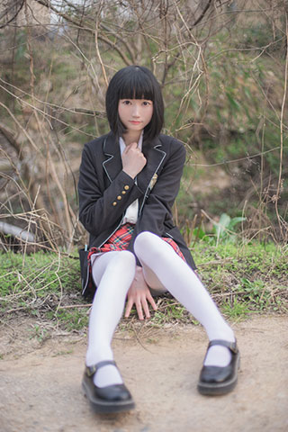 小姐姐日系学院风の白丝脚共74张-玉足阁