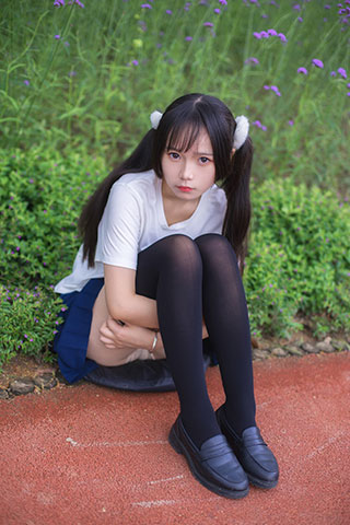 小姐姐百褶裙の长黑丝共124张-玉足阁