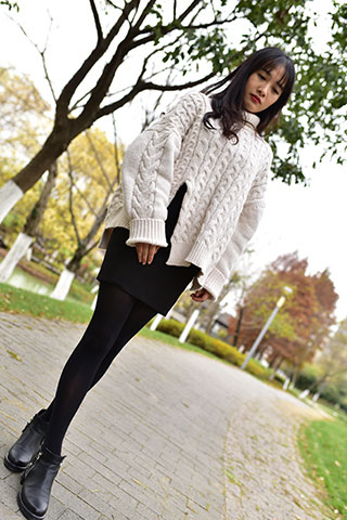 嘉嘉师姐黑丝共50张-玉足阁