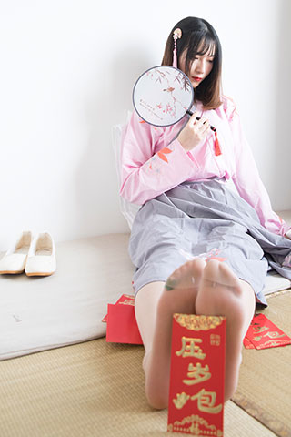 丝袜脚玩红包共118张-玉足阁