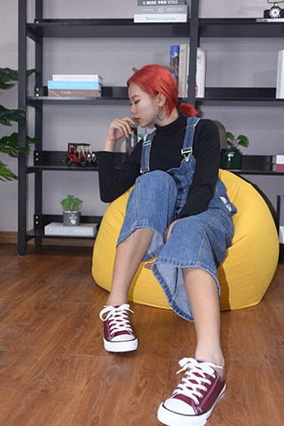 红发少女帆布鞋の船袜脚【视频1个网盘下载】共197张-玉足阁