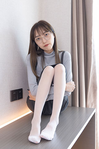 稚予 丝足の裸足踩奶油蛋糕共136张-玉足阁