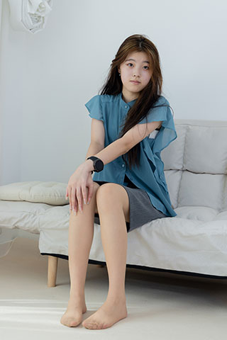 小谨-穿透湖底的月共104张-玉足阁