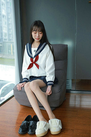 团团《可爱JK装》共82张-玉足阁