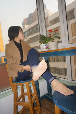 短发牛仔少女共103张-玉足阁