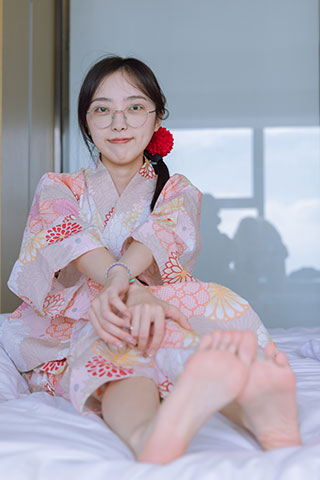 稚予和风浴衣共90张-玉足阁