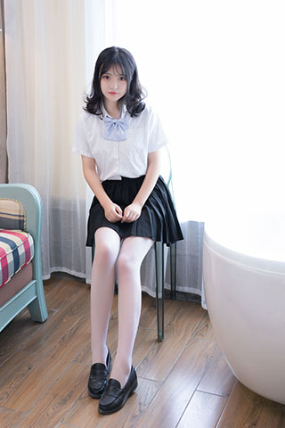 黑丝与白丝少女共41张-玉足阁