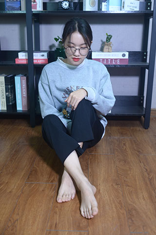 欣悦小姐姐 星影摇摇共152张-玉足阁