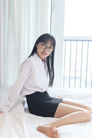 稚予小姐姐高跟鞋の肉丝共105张-玉足阁