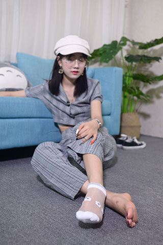 小蓓小姐姐–梦见另一个夏夜共74张-玉足阁