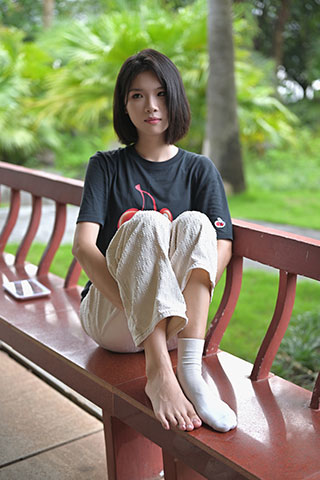 小姐姐 白棉袜の嫩足共144张-玉足阁