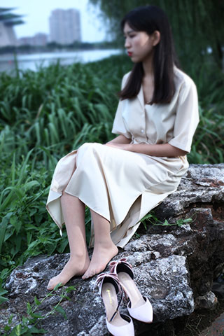 小橙子 高跟の丝足共36张-玉足阁