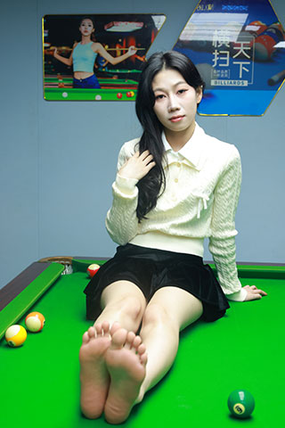 少女 台球厅秀足共414张-玉足阁