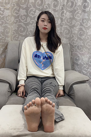 甜美小姐姐-牛仔の嫩足共153张-玉足阁